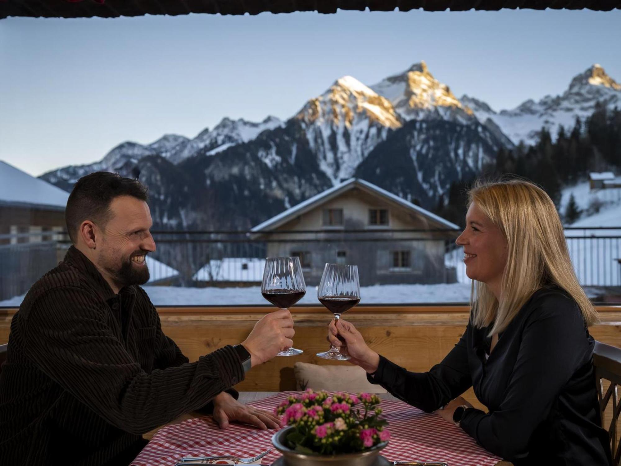 Landal Brandnertal Hotel Buerserberg Exterior photo